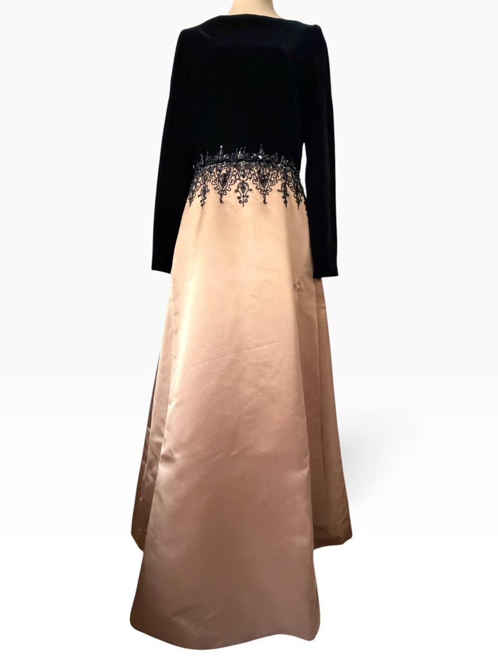 Oscar de la Renta Vintage 90s Formal Dress Champagne Gold Black Lace Long Sleeve